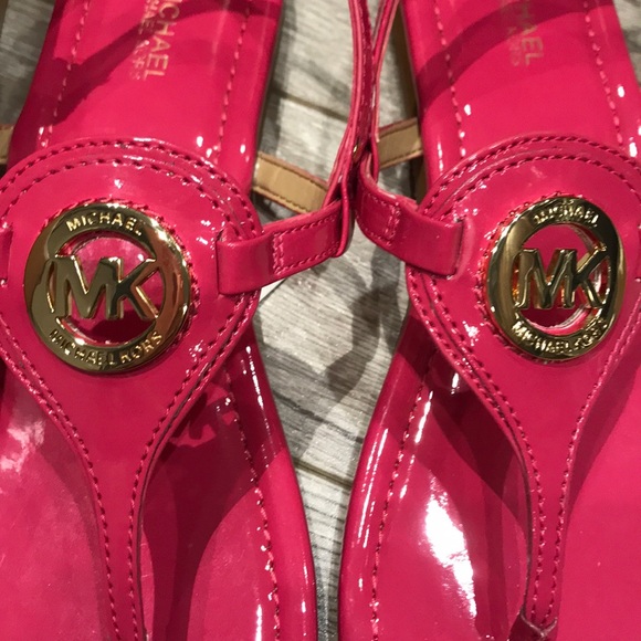 🔥Sale🔥Michael Kors Capri Thong Sandals size 9.5 - Picture 5 of 6
